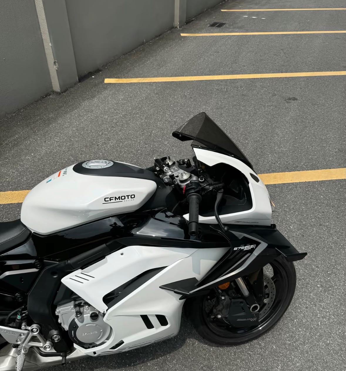 V4 Competition Winglet CF MOTO 675SR